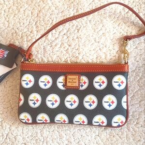 Doondy & Bourke Pittsburgh Steelers Wristlet NWT